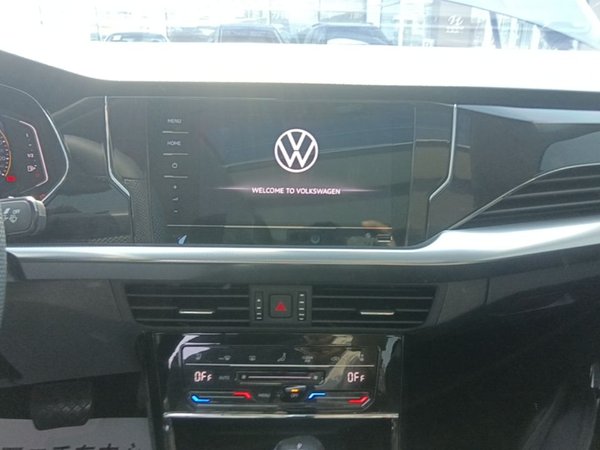 Volkswagen Passat 2025, 37700 км, за 22064 USD - фото 16