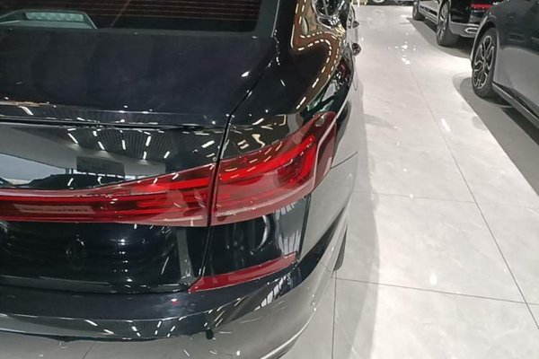 Volkswagen Passat 2025, 7700 км, за 22364 USD - фото 14