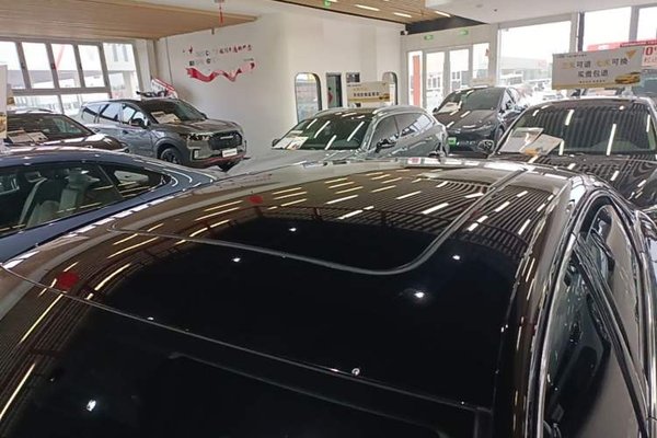 Volkswagen Passat 2025, 7700 км, за 22364 USD - фото 7