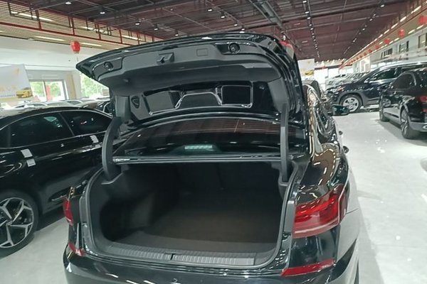 Volkswagen Passat 2025, 7700 км, за 22364 USD - фото 27