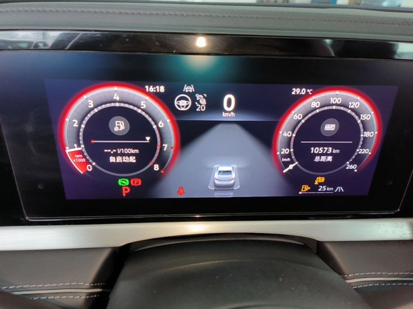 Volkswagen Passat 2025, 10600 км, за 26405 USD - фото 18