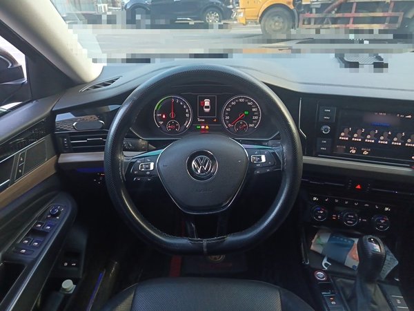 Volkswagen Passat New Energy 2019, 103500 км, за 11847 USD - фото 11