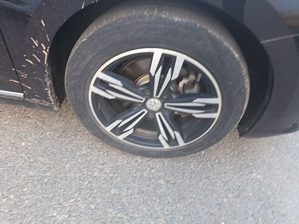 Volkswagen Passat New Energy 2019, 103500 км, за 11847 USD - фото 8