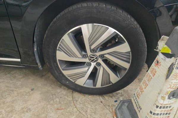 Volkswagen Passat New Energy 2020, 105399 км, за 13389 USD - фото 8