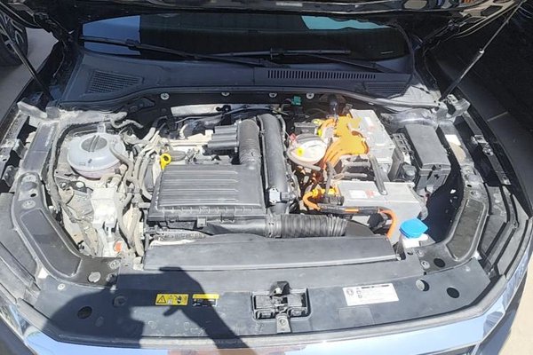 Volkswagen Passat New Energy 2020, 79600 км, за 13866 USD - фото 24