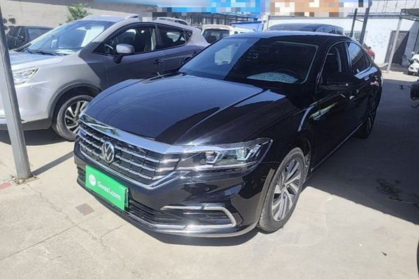 Volkswagen Passat New Energy · 2020 год