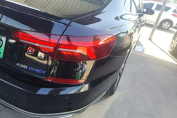 Volkswagen Passat New Energy 2020, 79600 км, за 13866 USD - фото 9