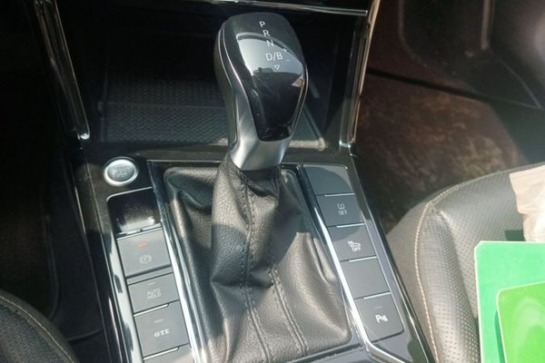 Volkswagen Passat New Energy 2020, за 11279 USD - фото 19