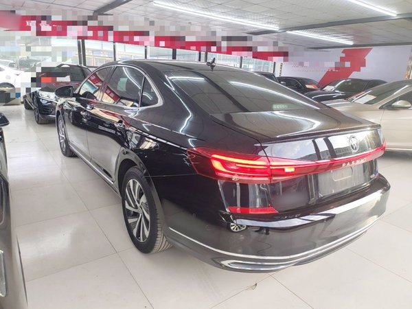 Volkswagen Passat New Energy 2022, 104100 км, за 14043 USD
