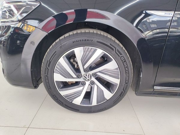 Volkswagen Passat New Energy 2022, 104100 км, за 14043 USD - фото 8