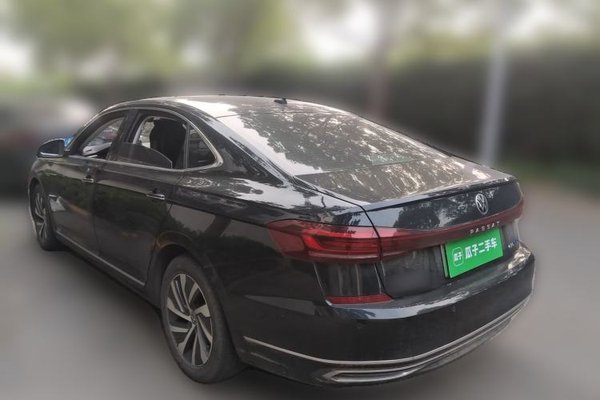Volkswagen Passat New Energy 2022, 35300 км, за 16839 USD