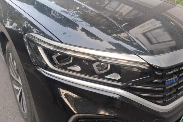 Volkswagen Passat New Energy 2022, 35300 км, за 16839 USD - фото 7