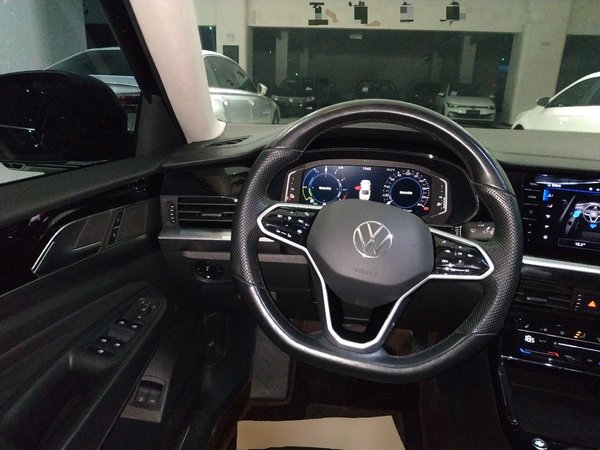 Volkswagen Passat New Energy 2022, 81500 км, за 16468 USD - фото 14