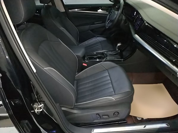 Volkswagen Passat New Energy 2022, 81500 км, за 16468 USD - фото 23