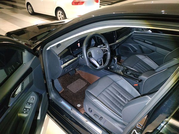 Volkswagen Passat New Energy 2022, 81500 км, за 16468 USD - фото 19