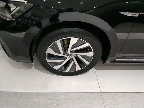 Volkswagen Passat New Energy 2022, 81500 км, за 16468 USD - фото 8