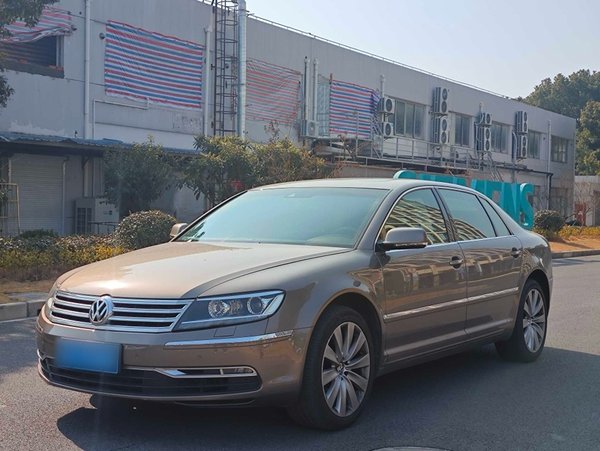 Volkswagen Phaeton · 2012 год