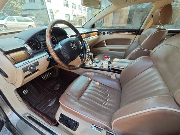 Volkswagen Phaeton 2012, 149300 км, за 17067 USD - фото 21