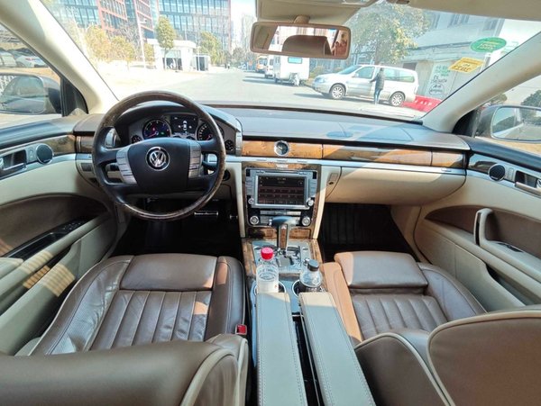 Volkswagen Phaeton 2012, 149300 км, за 17067 USD - фото 17