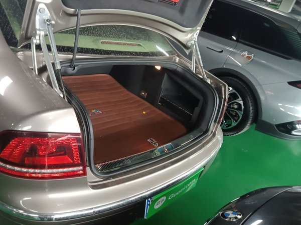 Volkswagen Phaeton 2012, 149300 км, за 17067 USD - фото 15