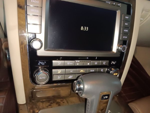 Volkswagen Phaeton 2012, 149300 км, за 17067 USD - фото 11