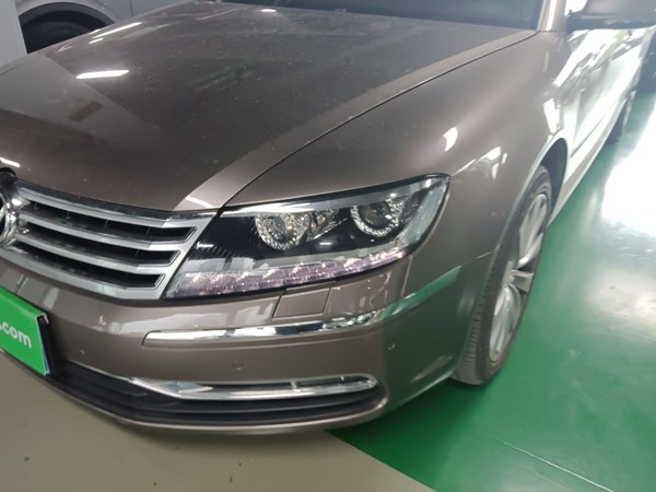 Volkswagen Phaeton 2012, 149300 км, за 17067 USD