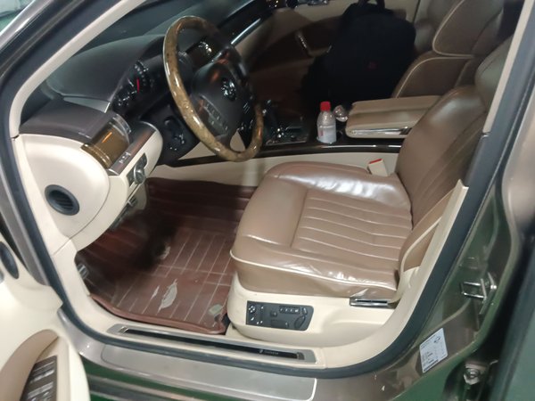 Volkswagen Phaeton 2012, 149300 км, за 17067 USD - фото 13