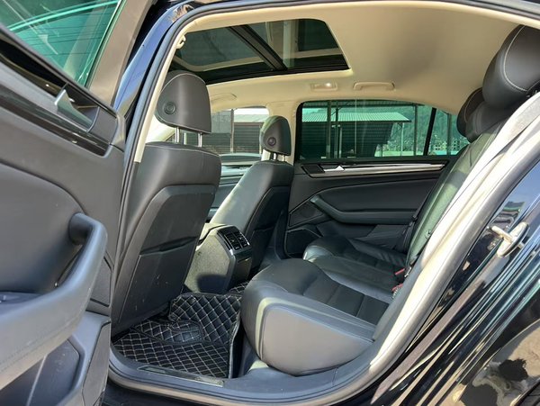 Volkswagen Phideon 2019, 80500 км, за 21319 USD - фото 8