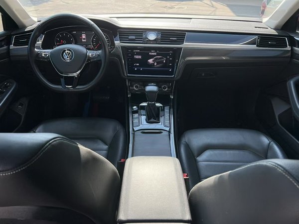 Volkswagen Phideon 2019, 80500 км, за 21319 USD - фото 9