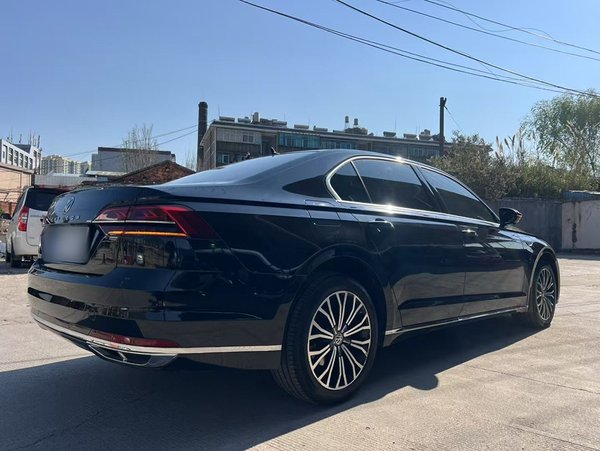 Volkswagen Phideon 2019, 80500 км, за 21319 USD