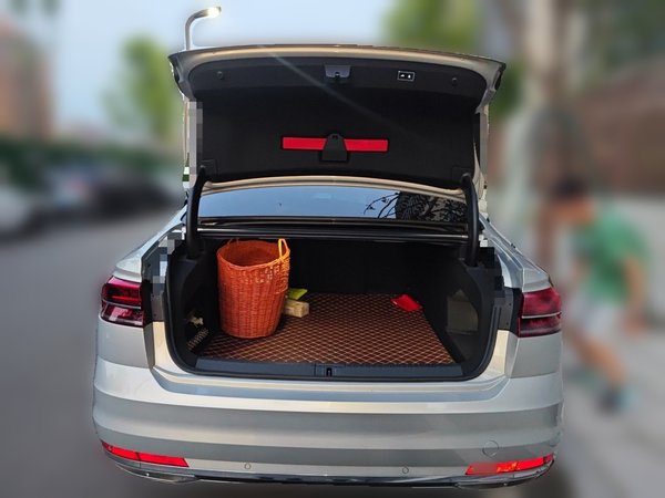 Volkswagen Phideon 2019, 95800 км, за 14828 USD - фото 20