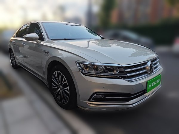 Volkswagen Phideon 2019, 95800 км, за 14828 USD