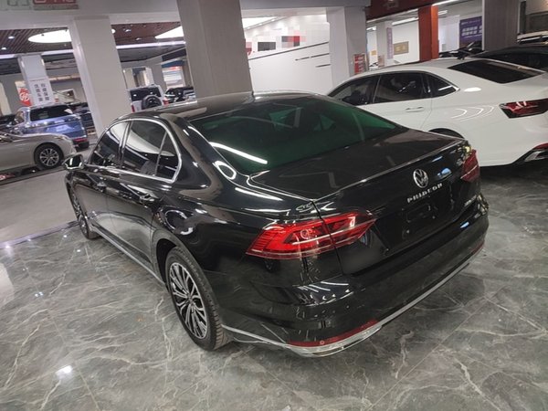 Volkswagen Phideon 2021, 81400 км, за 22185 USD