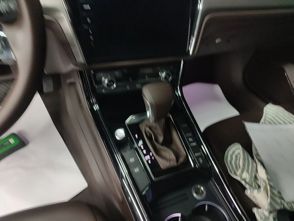 Volkswagen Phideon 2021, 81400 км, за 22185 USD - фото 17