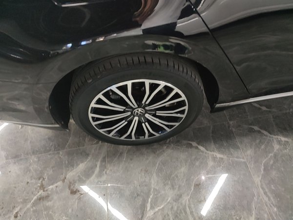 Volkswagen Phideon 2021, 81400 км, за 22185 USD - фото 10