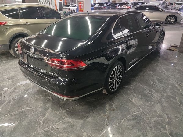 Volkswagen Phideon 2021, 81400 км, за 22185 USD - фото 6