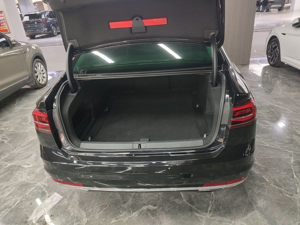Volkswagen Phideon 2021, 81400 км, за 22185 USD - фото 22
