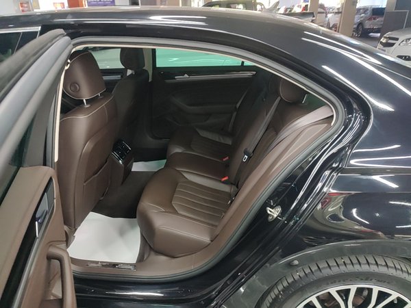 Volkswagen Phideon 2021, 81400 км, за 22185 USD - фото 20