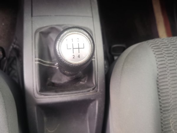 Volkswagen Polo 2009, 142500 км, за 2335 USD - фото 8