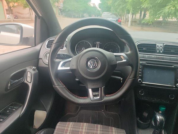 Volkswagen Polo 2012, 114000 км, за 4611 USD - фото 11