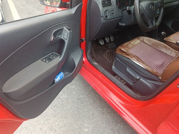 Volkswagen Polo 2014, 28000 км, за 4473 USD - фото 17