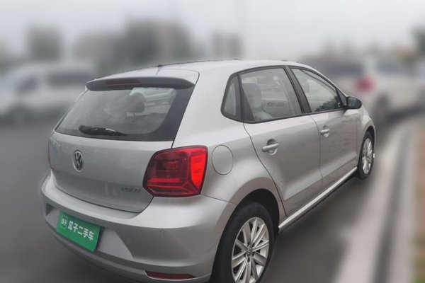 Volkswagen Polo 2014, 61100 км, за 5512 USD