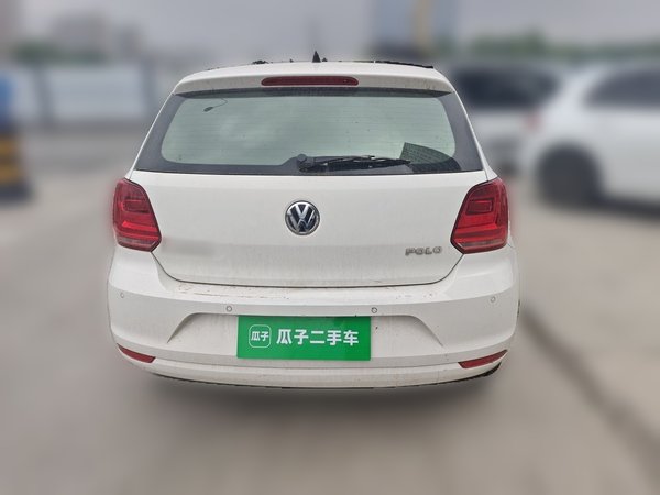 Volkswagen Polo 2014, 104800 км, за 3524 USD