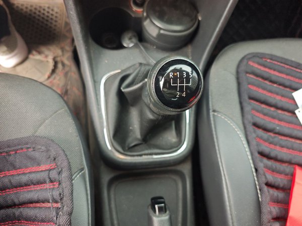 Volkswagen Polo 2014, 104800 км, за 3524 USD - фото 15