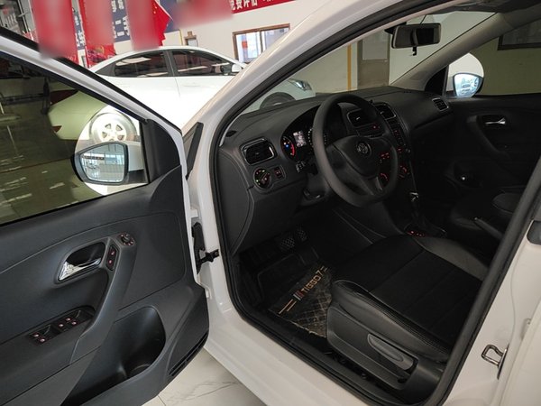 Volkswagen Polo 2014, 113200 км, за 5380 USD - фото 19