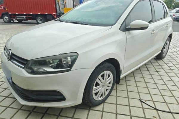 Volkswagen Polo · 2014 год