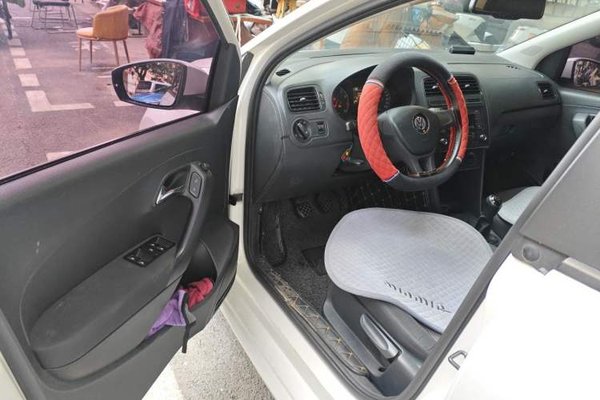 Volkswagen Polo 2014, 87900 км, за 4421 USD - фото 19