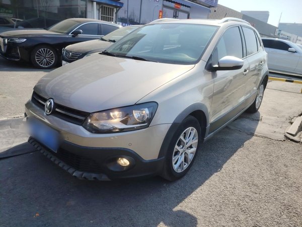 Volkswagen Polo 2014 1.6L Cross Polo Automatic