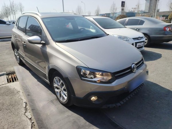 Volkswagen Polo 2014, 171900 км, за 6031 USD