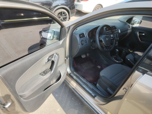 Volkswagen Polo 2014, 171900 км, за 6031 USD - фото 21